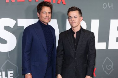 Rob Lowe ve oğlu John Owen Lowe Netflix 'in' istikrarsız '1. sezonunun Los Angeles Premiere' ine 23 Mart 2023 'te Hollywood, Los Angeles, Kaliforniya, ABD' deki Netflix Tudum Tiyatrosu 'nda geldiler.. 