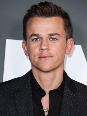 Ronen Rubinstein Netflix 'in 