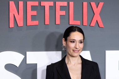 Sian Clifford, Netflix 'in 