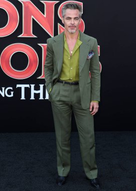 Amerikalı aktör Chris Pine, 26 Mart 2023 'te Westwood, Los Angeles, Kaliforniya, ABD' deki Regency Village Theatre 'da düzenlenen Los Angeles Premiere Of Paramount Pictures ve eOne' s Dungeons & Dragons 'a geldi.. 