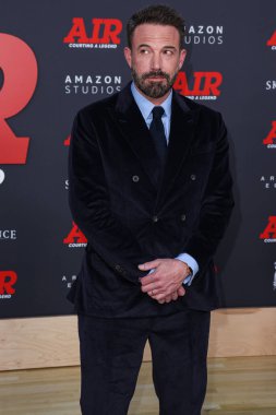 Amerikalı aktör ve film yapımcısı Ben Affleck, 27 Mart 2023 'te Westwood, Los Angeles, Kaliforniya, ABD' deki Regency Village Theatre 'da düzenlenen Amazon Stüdyolarının ve Skydance Media' nın 'Air' in dünya prömiyerine geldi.. 
