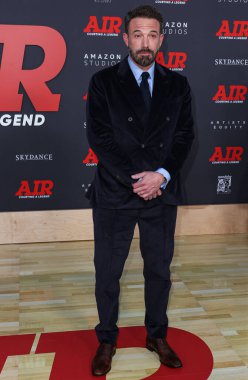 Amerikalı aktör ve film yapımcısı Ben Affleck, 27 Mart 2023 'te Westwood, Los Angeles, Kaliforniya, ABD' deki Regency Village Theatre 'da düzenlenen Amazon Stüdyolarının ve Skydance Media' nın 'Air' in dünya prömiyerine geldi.. 