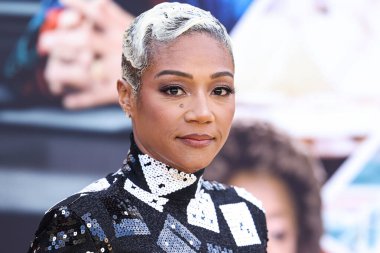 Amerikalı stand-up komedyeni ve aktris Tiffany Haddish, 27 Mart 2023 'te Westwood, Los Angeles, Kaliforniya, ABD' deki Regency Village Theatre 'da düzenlenen Amazon Stüdyolarının ve Skydance Media' nın 'Air' in dünya prömiyerine geldi..