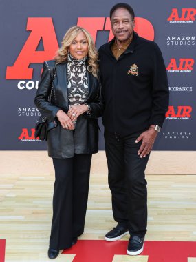 Tonya Turner ve Dave Winfield, 27 Mart 2023 'te Westwood, Los Angeles, Kaliforniya, ABD' deki Regency Village Theatre 'da düzenlenen Amazon Stüdyoları' nın Dünya prömiyerine geldiler..