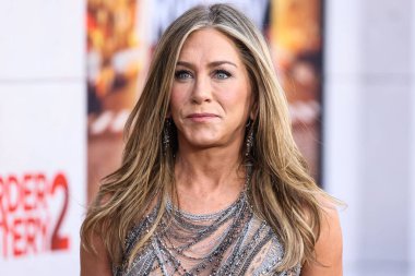 Versace giyen Amerikalı aktris ve yapımcı Jennifer Aniston, 28 Mart 2023 'te Westwood, Los Angeles, Kaliforniya, ABD' deki Regency Village Theatre 'da düzenlenen Netflix' in 'Murder Mystery 2' adlı filminin Los Angeles galasına geldi.. 