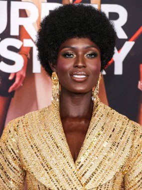 Schiaparelli giyimli İngiliz aktris ve model Jodie Turner-Smith, 28 Mart 2023 'te Westwood, Los Angeles, Kaliforniya, ABD' deki Regency Village Theatre 'da düzenlenen Netflix' in 'Murder Mystery 2' adlı filminin Los Angeles galasına geldi.. 