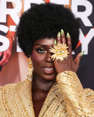 Schiaparelli giyimli İngiliz aktris ve model Jodie Turner-Smith, 28 Mart 2023 'te Westwood, Los Angeles, Kaliforniya, ABD' deki Regency Village Theatre 'da düzenlenen Netflix' in 'Murder Mystery 2' adlı filminin Los Angeles galasına geldi.. 