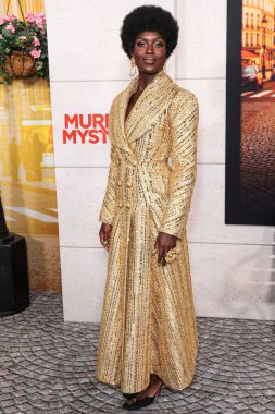 Schiaparelli giyimli İngiliz aktris ve model Jodie Turner-Smith, 28 Mart 2023 'te Westwood, Los Angeles, Kaliforniya, ABD' deki Regency Village Theatre 'da düzenlenen Netflix' in 'Murder Mystery 2' adlı filminin Los Angeles galasına geldi.. 