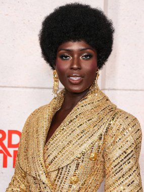 Schiaparelli giyimli İngiliz aktris ve model Jodie Turner-Smith, 28 Mart 2023 'te Westwood, Los Angeles, Kaliforniya, ABD' deki Regency Village Theatre 'da düzenlenen Netflix' in 'Murder Mystery 2' adlı filminin Los Angeles galasına geldi.. 