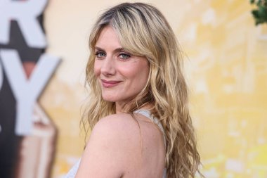 Michael Kors Collection giyimli Fransız aktris, yönetmen ve şarkıcı Mlanie Laurent (Melanie Laurent), 28 Mart 2023 'te Westwood, Los Angeles' taki Regency Village Theatre 'da düzenlenen Netflix' in 'Murder Mystery 2' adlı filminin Los Angeles galasına geldi. 
