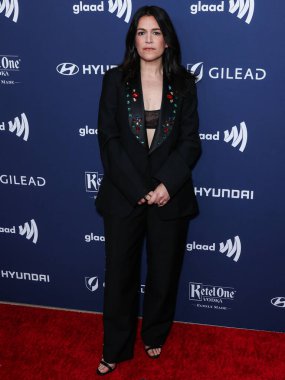 Amerikalı komedyen, yazar, aktris, illüstratör ve yapımcı Abbi Jacobson, 30 Mart 2023 'te Beverly Hills, Los Angeles, Kaliforniya, ABD' de düzenlenen 34.. 