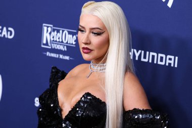 Amerikalı şarkıcı, söz yazarı, oyuncu ve televizyon kişiliği Christina Aguilera, 30 Mart 2023 'te Beverly Hilton Hotel' de düzenlenen 34. Yıllık GLAAD Medya Ödülleri 'ne geldi.. 
