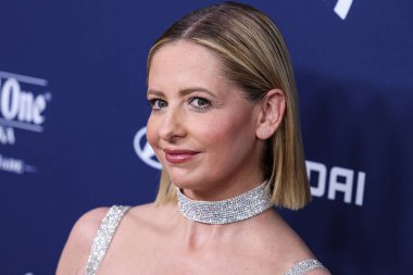 Amerikalı aktris Sarah Michelle Gellar, 30 Mart 2023 'te Beverly Hilton Hotel' de düzenlenen 34. Geleneksel GLAAD Medya Ödülleri 'ne geldi.. 