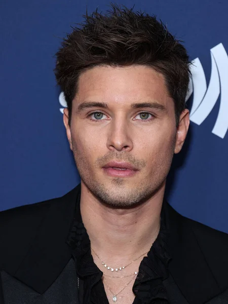 Stock image Israeli-American actor Ronen Rubinstein arrives at the 34th Annual GLAAD Media Awards Los Angeles held at The Beverly Hilton Hotel on March 30, 2023 in Beverly Hills, Los Angeles, California, United States. 