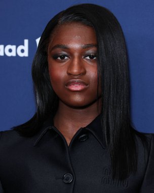 Zaya Wade, 30 Mart 2023 'te Beverly Hilton Hotel' de düzenlenen 34. Yıllık GLAAD Medya Ödülleri 'ne geliyor.. 
