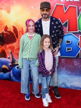 AJ McLean, Ava McLean ve Lyric McLean, Los Angeles Universal Pictures, Nintendo And Illumination Entertainment 'ın 1 Nisan 2023' de Regal Cinemas LA Live & 4DX Movie 'sinde gerçekleştirdiği 