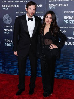 Ashton Kutcher ve eşi Mila Kunis, 15 Nisan 2023 'te ABD' nin Kaliforniya eyaletinin Los Angeles kentinde düzenlenen Akademi Sinema Müzesi 'nde düzenlenen 9..