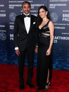 Chamath Palihapitiya ve Nathalie Dompe, 15 Nisan 2023 'te ABD' nin Kaliforniya eyaletinin Los Angeles kentinde bulunan Akademi Sinema Müzesi 'nde düzenlenen 9..