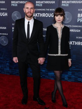 Charlie McDowell ve eşi Lily Collins, 15 Nisan 2023 'te Los Angeles, Kaliforniya, ABD' deki Akademi Sinema Müzesi 'nde düzenlenen 9.. 