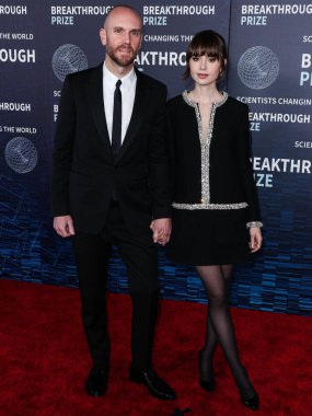 Charlie McDowell ve eşi Lily Collins, 15 Nisan 2023 'te Los Angeles, Kaliforniya, ABD' deki Akademi Sinema Müzesi 'nde düzenlenen 9.. 