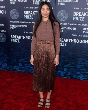 Çinli film yapımcısı Chloe Zhao, 15 Nisan 2023 'te Los Angeles, Kaliforniya, ABD' deki Akademi Sinema Müzesi 'nde düzenlenen 9.. 