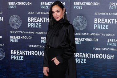 Tiffany & Co. 'nun takılarını takan İsrailli aktris ve manken Gal Gadot, 15 Nisan 2023' te ABD 'nin Kaliforniya eyaletinin Los Angeles kentinde bulunan Akademi Sinema Müzesi' nde düzenlenen 9.. 