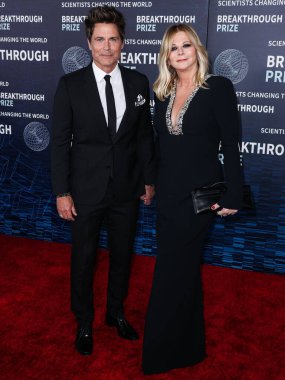 Rob Lowe ve eşi Sheryl Berkoff, 15 Nisan 2023 'te Los Angeles, Kaliforniya, ABD' deki Akademi Sinema Müzesi 'nde düzenlenen 9.. 