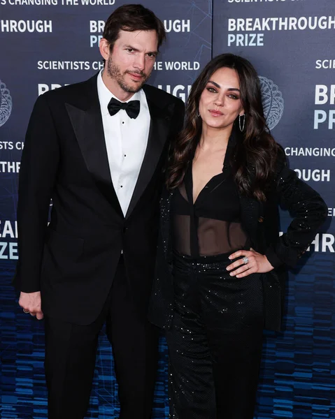 Ashton Kutcher ve eşi Mila Kunis, 15 Nisan 2023 'te ABD' nin Kaliforniya eyaletinin Los Angeles kentinde düzenlenen Akademi Sinema Müzesi 'nde düzenlenen 9..