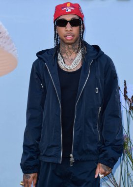 Tyga, REVOLVE 'ın 2023 yılını kutlamak için 15 Nisan 2023' te ABD 'nin Riverside County, Kaliforniya' da bulunan Coachella Vadisi, Termal, Coachella Vadisi 'nde bulunan H.wood Group ile birlikte REVOLVE Festivali' ne geldi.. 