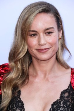 Rodarte giyimli Amerikalı aktris Brie Larson, The Daily Front Row 'un 23 Nisan 2023' te Beverly Hills Hotel 'deki Crystal Garden' daki 7. Moda Los Angeles Ödülleri 'ne ulaştı..