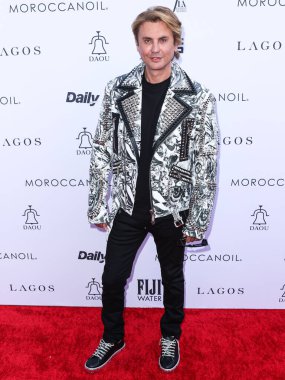 Jonathan Cheban (Foodgod), The Daily Front Row 'un 7. Geleneksel Moda Los Angeles Ödülleri' ne 23 Nisan 2023 'te Beverly Hills Oteli' nde düzenlenen Crystal Garden 'da ulaştı..