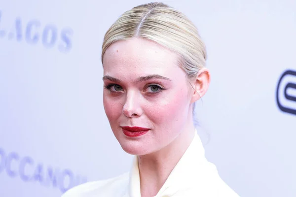 American Actress Elle Fanning Wearing Givenchy Arrives Daily Front Row — Stock Photo, Image