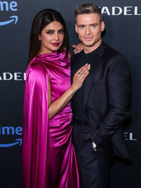 Priyanka Chopra Jonas ve Richard Madden, 25 Nisan 2023 'te Culver City, Los Angeles, Kaliforniya, ABD' de düzenlenen Amazon Prime Video 'nun' Citadel 'birinci sezonu için Los Angeles Kırmızı Halı ve Hayran Gösterimi' ne geldiler. (Fotoğraf: