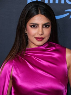 Hint aktris ve yapımcı Priyanka Chopra Jonas, 25 Nisan 2023 'te Culver City, Los Angeles, Kaliforniya, ABD' de gerçekleştirilen Amazon Prime Video 'nun' Kale 'birinci sezonuna Los Angeles Kırmızı Halı ve Hayran Gösterimi' ne geldi..