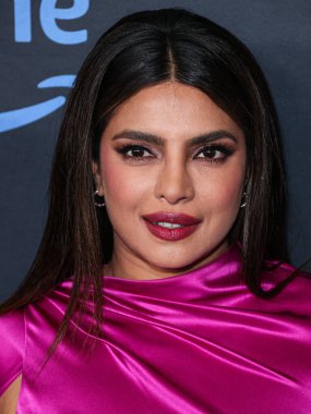 Hint aktris ve yapımcı Priyanka Chopra Jonas, 25 Nisan 2023 'te Culver City, Los Angeles, Kaliforniya, ABD' de gerçekleştirilen Amazon Prime Video 'nun' Kale 'birinci sezonuna Los Angeles Kırmızı Halı ve Hayran Gösterimi' ne geldi..