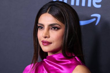 Hint aktris ve yapımcı Priyanka Chopra Jonas, 25 Nisan 2023 'te Culver City, Los Angeles, Kaliforniya, ABD' de gerçekleştirilen Amazon Prime Video 'nun' Kale 'birinci sezonuna Los Angeles Kırmızı Halı ve Hayran Gösterimi' ne geldi..
