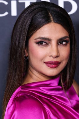 Hint aktris ve yapımcı Priyanka Chopra Jonas, 25 Nisan 2023 'te Culver City, Los Angeles, Kaliforniya, ABD' de gerçekleştirilen Amazon Prime Video 'nun' Kale 'birinci sezonuna Los Angeles Kırmızı Halı ve Hayran Gösterimi' ne geldi..