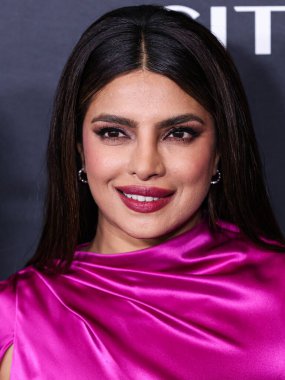 Hint aktris ve yapımcı Priyanka Chopra Jonas, 25 Nisan 2023 'te Culver City, Los Angeles, Kaliforniya, ABD' de gerçekleştirilen Amazon Prime Video 'nun' Kale 'birinci sezonuna Los Angeles Kırmızı Halı ve Hayran Gösterimi' ne geldi..