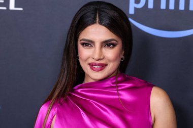 Hint aktris ve yapımcı Priyanka Chopra Jonas, 25 Nisan 2023 'te Culver City, Los Angeles, Kaliforniya, ABD' de gerçekleştirilen Amazon Prime Video 'nun' Kale 'birinci sezonuna Los Angeles Kırmızı Halı ve Hayran Gösterimi' ne geldi..