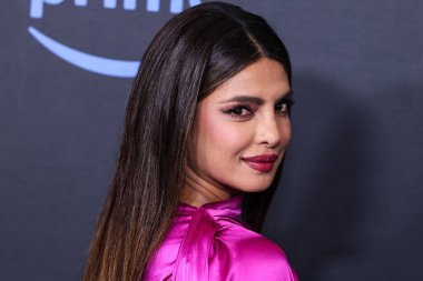 Hint aktris ve yapımcı Priyanka Chopra Jonas, 25 Nisan 2023 'te Culver City, Los Angeles, Kaliforniya, ABD' de gerçekleştirilen Amazon Prime Video 'nun' Kale 'birinci sezonuna Los Angeles Kırmızı Halı ve Hayran Gösterimi' ne geldi..