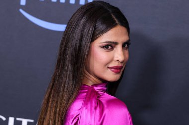 Hint aktris ve yapımcı Priyanka Chopra Jonas, 25 Nisan 2023 'te Culver City, Los Angeles, Kaliforniya, ABD' de gerçekleştirilen Amazon Prime Video 'nun' Kale 'birinci sezonuna Los Angeles Kırmızı Halı ve Hayran Gösterimi' ne geldi..