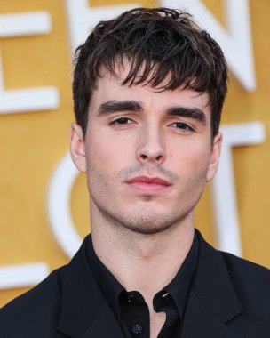 Corey Mylchreest, Netflix 'in 