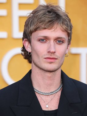 Freddie Dennis, Netflix 'in Queen Charlotte: A Bridgerton Story' nin dünya prömiyer etkinliğine 26 Nisan 2023 'te Westwood, Los Angeles, Kaliforniya, ABD' deki Regency Village Theatre 'da düzenlenen 1.. 