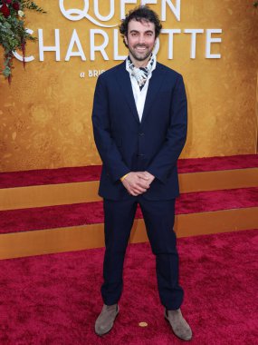 Nicholas Nardini Netflix 'in Kraliçe Charlotte: A Bridgerton Story' nin dünya prömiyeri birinci sezonuna 26 Nisan 2023 'te Westwood, Los Angeles, Kaliforniya' da Regency Village Theatre 'da katıldı.. 