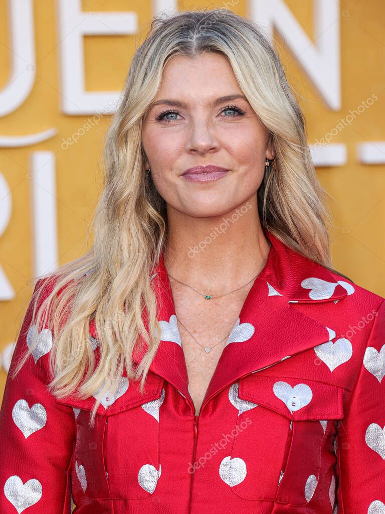 La personalidad de la televisión estadounidense, actriz e instructora