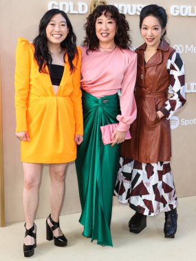Awkwafina, Sandra Oh ve Jessica Yu, 6 Mayıs 2023 'te Los Angeles, Kaliforniya, ABD' deki The Music Center 'da düzenlenen Gold House' un 2..