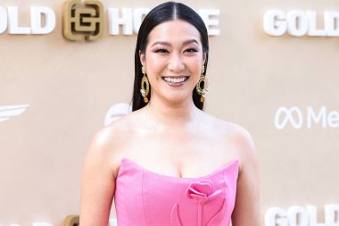 Çinli-Amerikalı aktris Kara Wang, 6 Mayıs 2023 'te Los Angeles, Kaliforniya' daki The Music Center 'da düzenlenen Gold House' un 2..