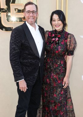 Rob Minkoff ve Crystal Kung Minkoff, 6 Mayıs 2023 'te Los Angeles, Kaliforniya, ABD' deki The Music Center 'da düzenlenen Gold House' un 2..