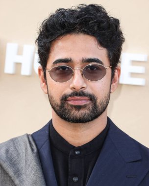 Suraj Sharma, 6 Mayıs 2023 'te Los Angeles, Kaliforniya, ABD' deki The Music Center 'da düzenlenen Gold House' un 2..