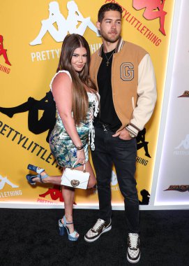 Chanel West Coast ve erkek arkadaşı Dom Fenison, 9 Mayıs 2023 'te Hollywood, Los Angeles, Kaliforniya, ABD' de Sunset Room Hollywood 'da düzenlenen PrettyLittleThing X Kappa Fırlatma Partisi' ne geldiler.. 